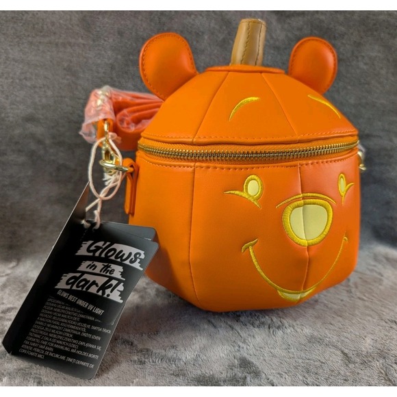 Loungefly Winnie the Pooh Jack-o-Lantern Pooh Bear Glow-in-the-Dark Crossbody - Picture 1 of 10